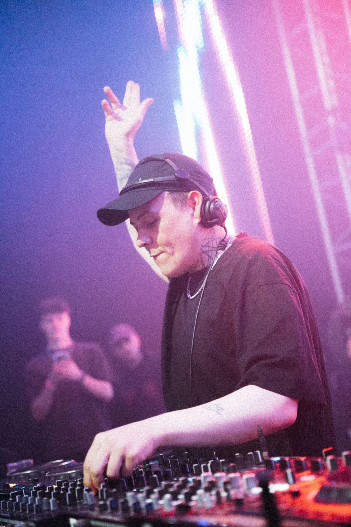 Loading... just a sec